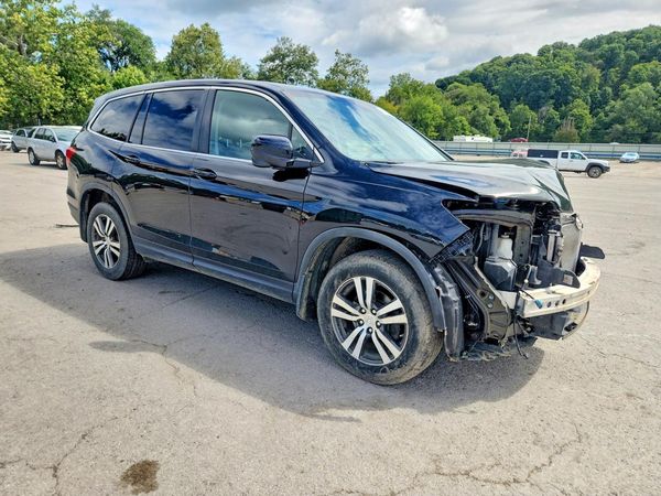 2017 HONDA PILOT EXL — Passenger 3/4