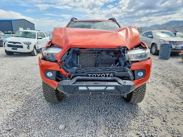 2017 TOYOTA TACOMA