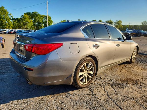 2017 INFINITI Q50