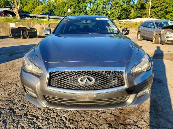 2017 INFINITI Q50