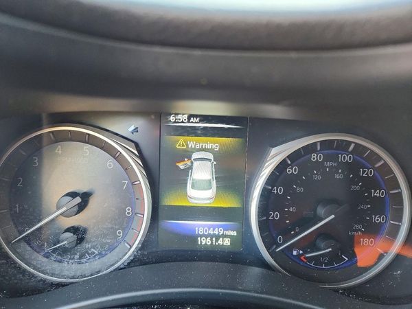 2017 INFINITI Q50