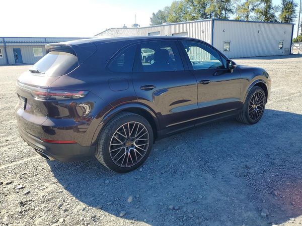 2019 PORSCHE CAYENNE