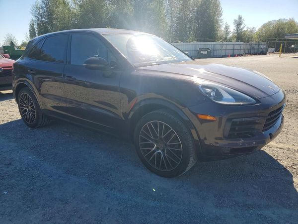 2019 PORSCHE CAYENNE
