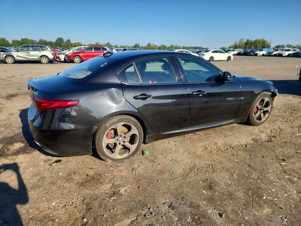2017 ALFA ROMEO GIULIA RWD