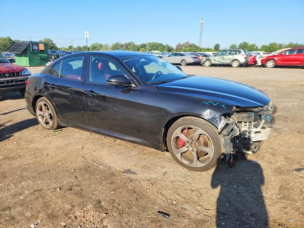 2017 ALFA ROMEO GIULIA RWD