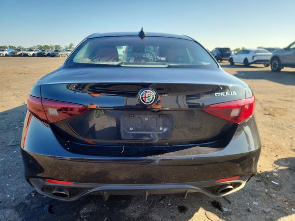 2017 ALFA ROMEO GIULIA RWD