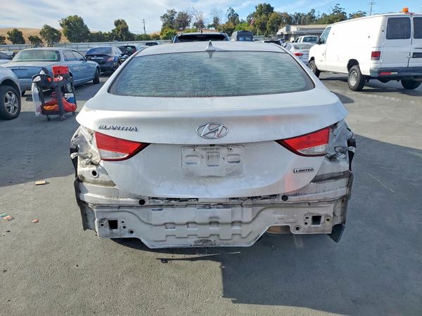 2013 HYUNDAI ELANTRA