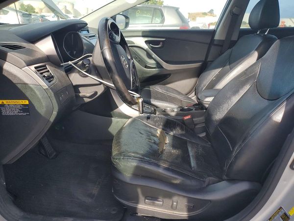 2013 HYUNDAI ELANTRA