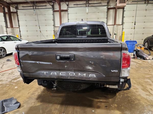 2021 TOYOTA TACOMA SR5