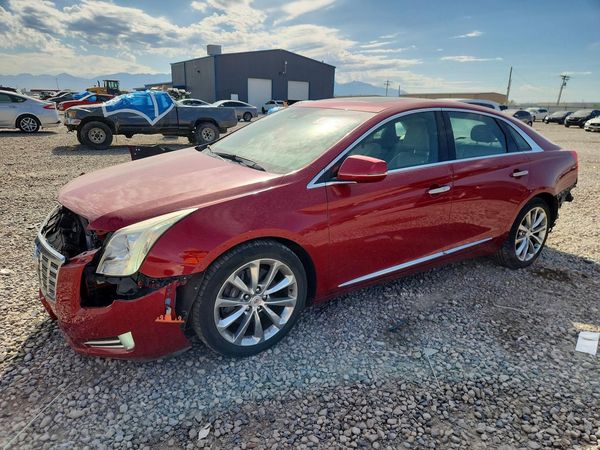 2013 CADILLAC XTS Luxury