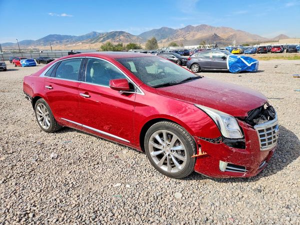 2013 CADILLAC XTS Luxury