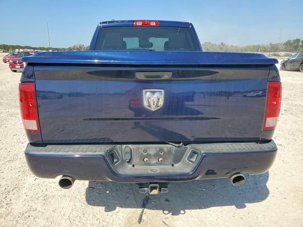 2013 RAM 1500 ST QUAD CAB 4X2