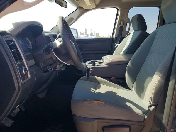 2013 RAM 1500 ST QUAD CAB 4X2