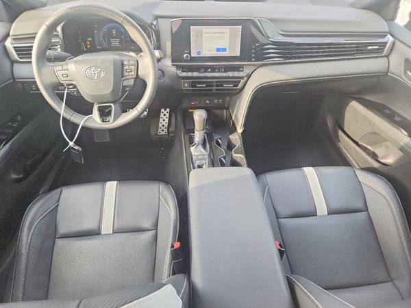 2025 TOYOTA CAMRY