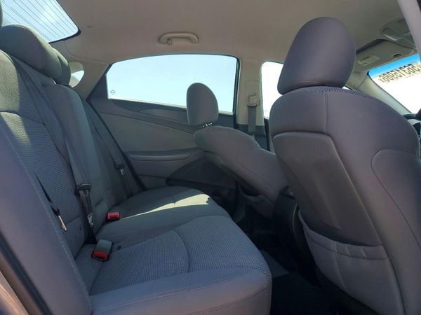 2013 HYUNDAI SONATA