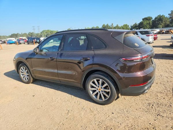 2019 PORSCHE CAYENNE