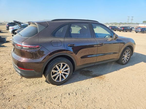 2019 PORSCHE CAYENNE