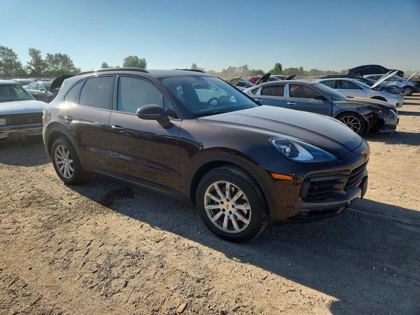 2019 PORSCHE CAYENNE