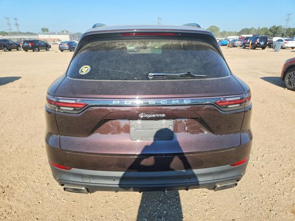 2019 PORSCHE CAYENNE