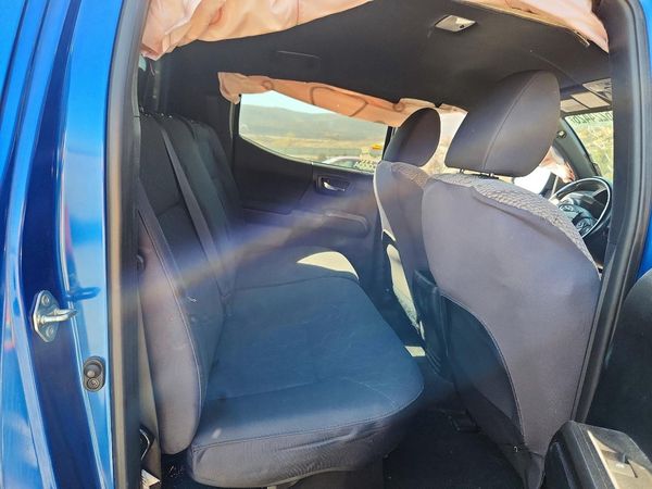 2017 TOYOTA TACOMA