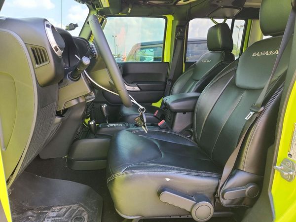 2017 JEEP WRANGLER UNLIMITED SAHARA 4X4 — DENT