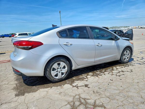 2018 KIA FORTE LX Base
