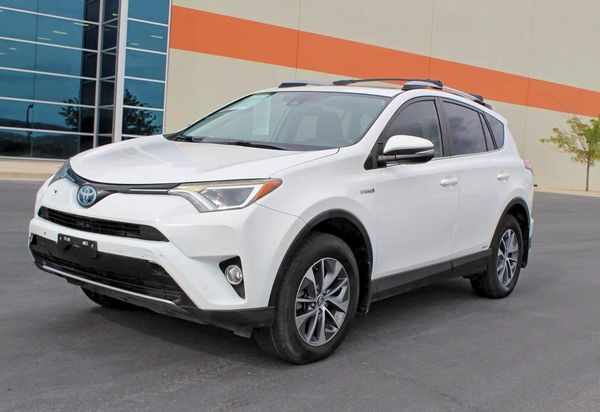 2017 TOYOTA RAV4 LE/XLE Hybrid