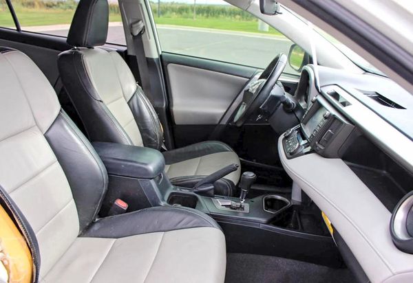 2017 TOYOTA RAV4 LE/XLE Hybrid
