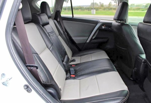 2017 TOYOTA RAV4 LE/XLE Hybrid