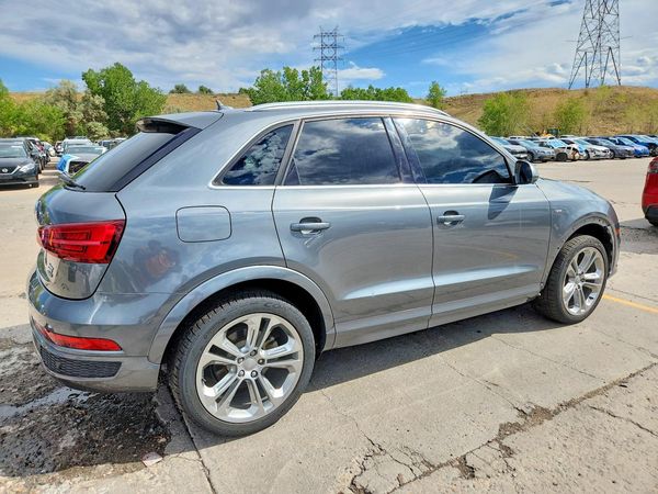 2016 AUDI Q3 quattro Prestige