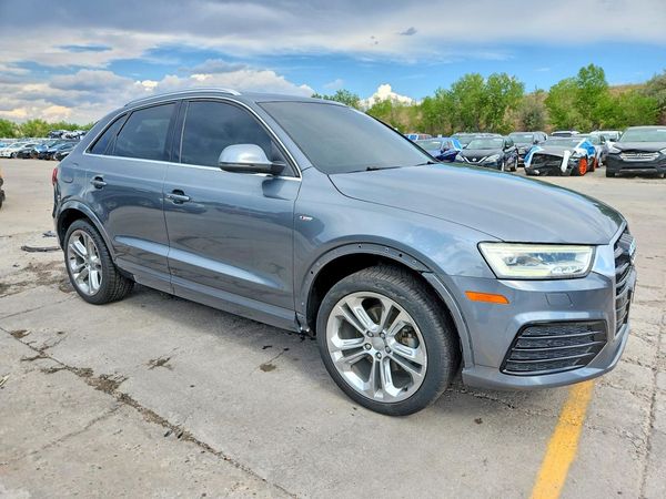 2016 AUDI Q3 quattro Prestige