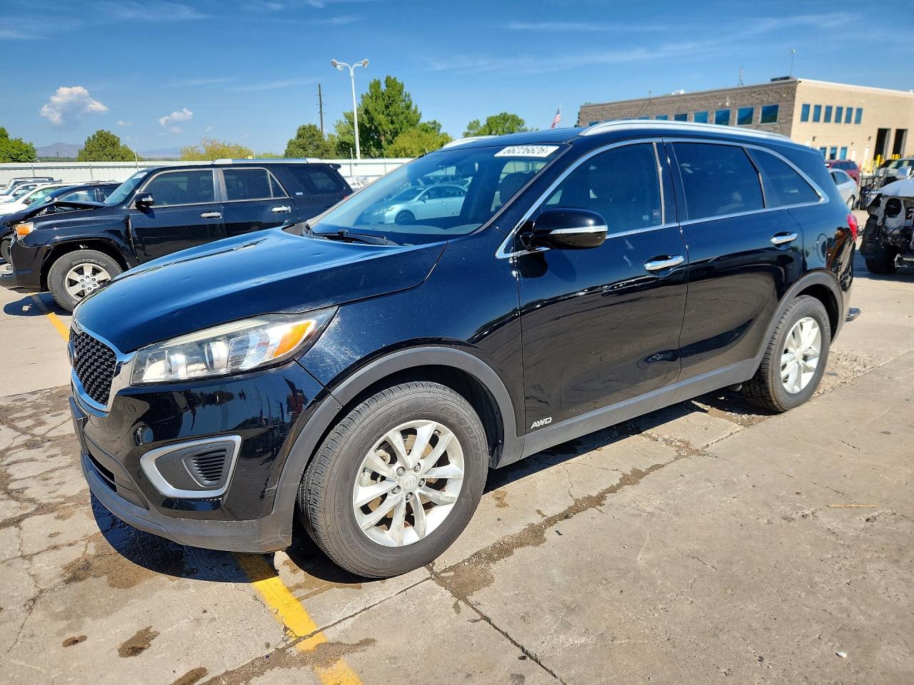 2016 KIA SORENTO L / LX