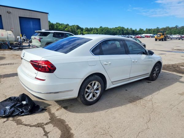 2017 VOLKSWAGEN PASSAT