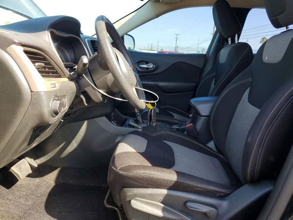 2015 JEEP CHEROKEE Sport