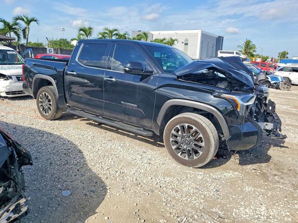 2025 TOYOTA TUNDRA