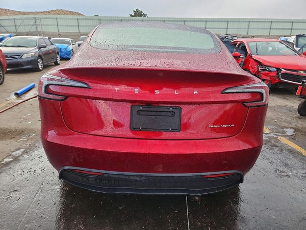 2024 TESLA MODEL 3