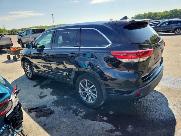 2018 TOYOTA HIGHLANDER SE/XLE