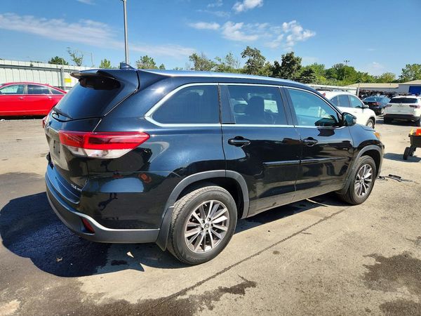 2018 TOYOTA HIGHLANDER SE/XLE
