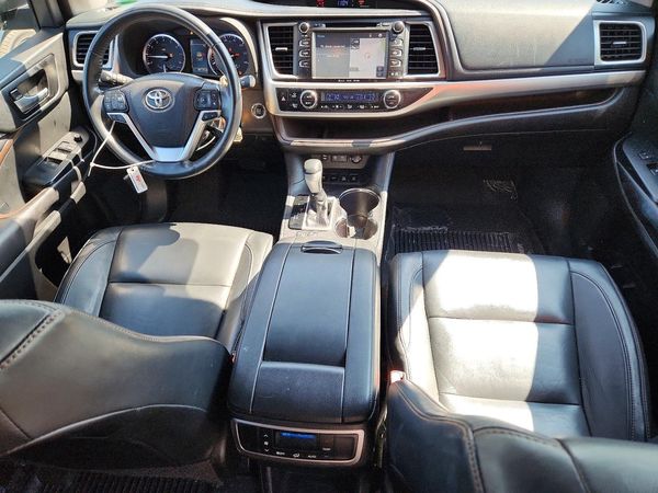 2018 TOYOTA HIGHLANDER SE/XLE