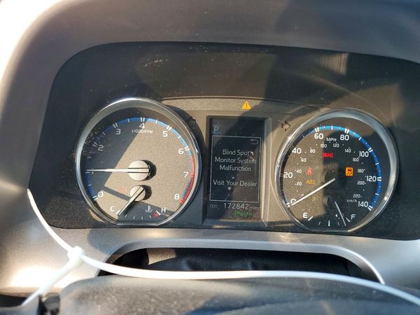 2016 TOYOTA RAV4 XLE (M Grade)