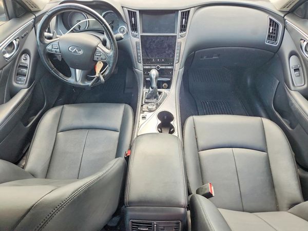 2016 INFINITI Q50