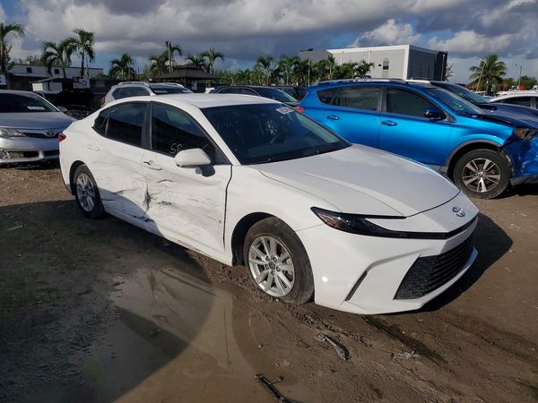 2025 TOYOTA CAMRY — Passenger 3/4