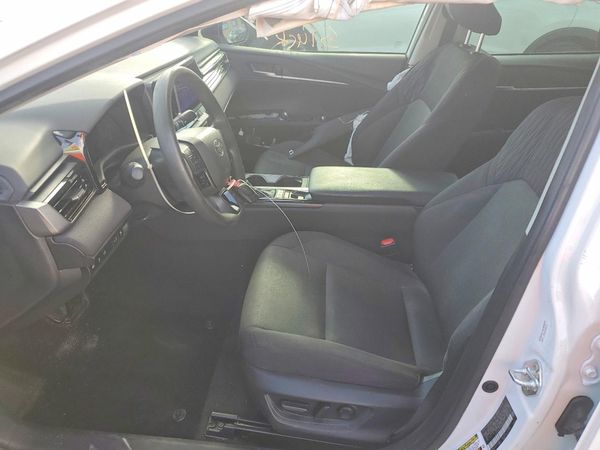 2025 TOYOTA CAMRY — DENT