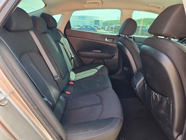2016 KIA OPTIMA GL
