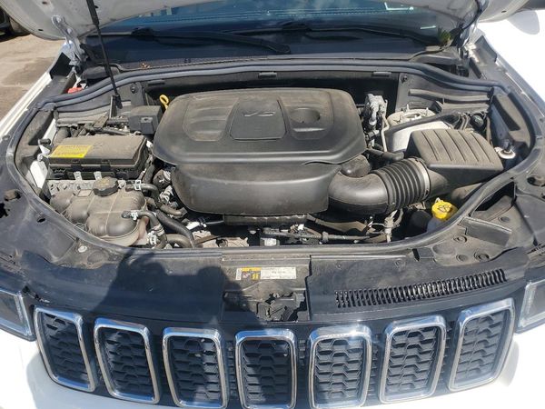 2020 JEEP GRAND CHEROKEE Laredo