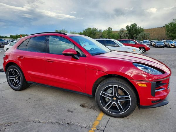2020 PORSCHE MACAN