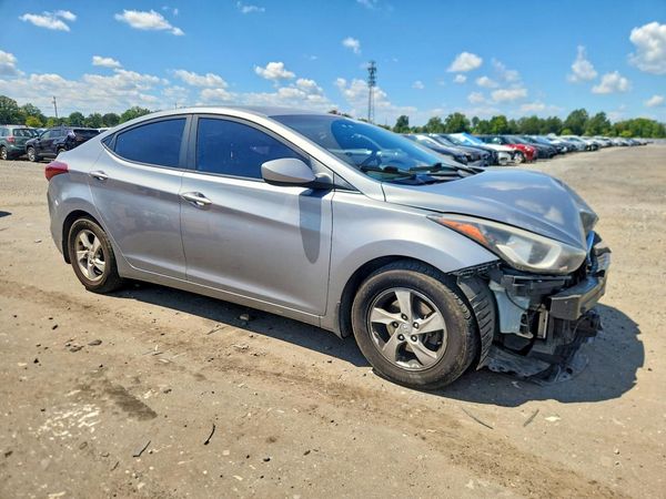 2015 HYUNDAI ELANTRA GLS(Middle)