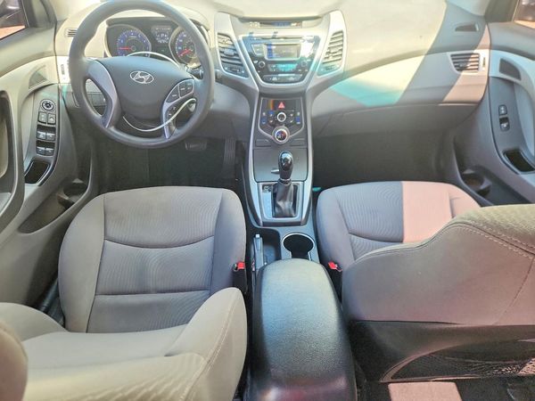2015 HYUNDAI ELANTRA GLS(Middle)