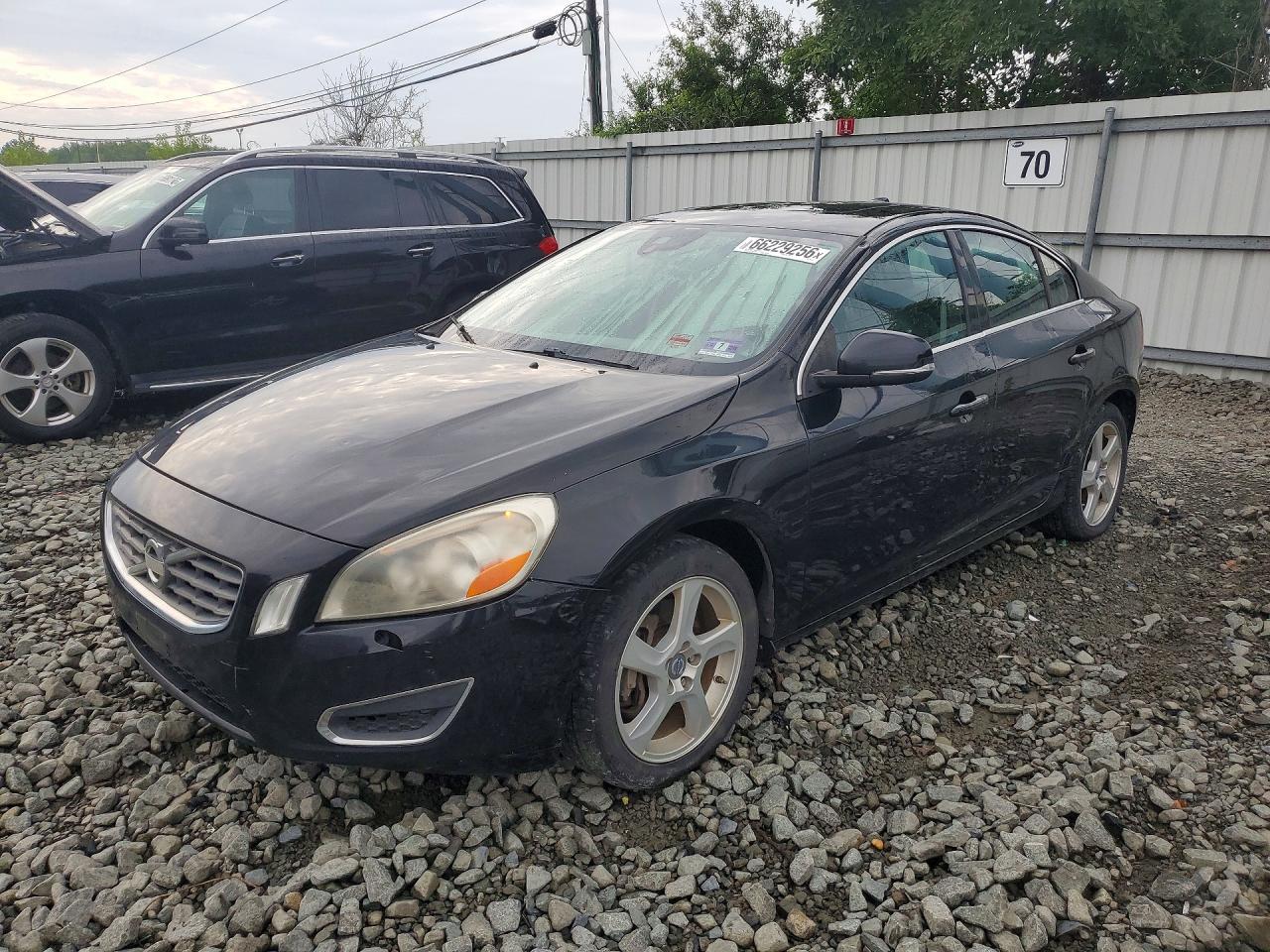2013 VOLVO S60