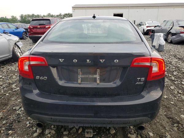 2013 VOLVO S60